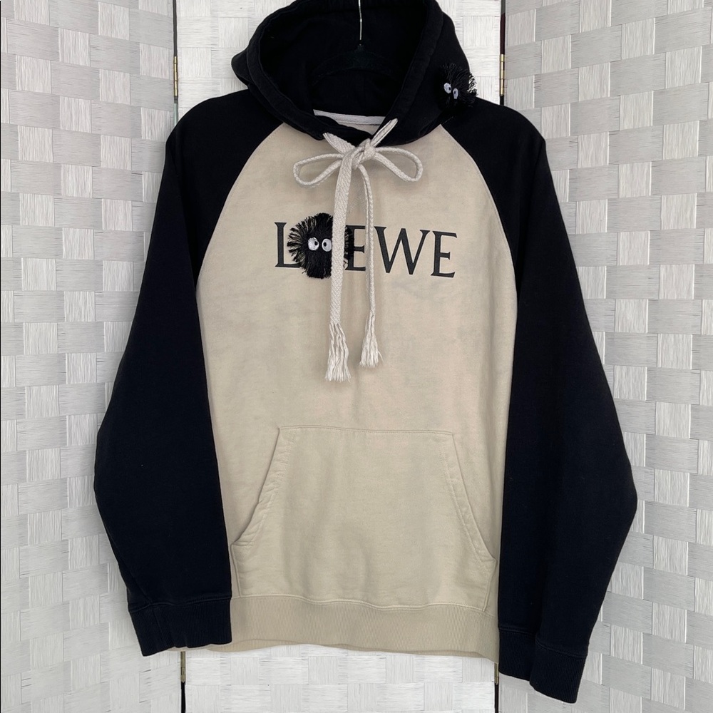 Loewe Studio Ghibli Spirited Away Soot Sprite Dust Bunny Hoodie 🖤 - Picture 2 of 14